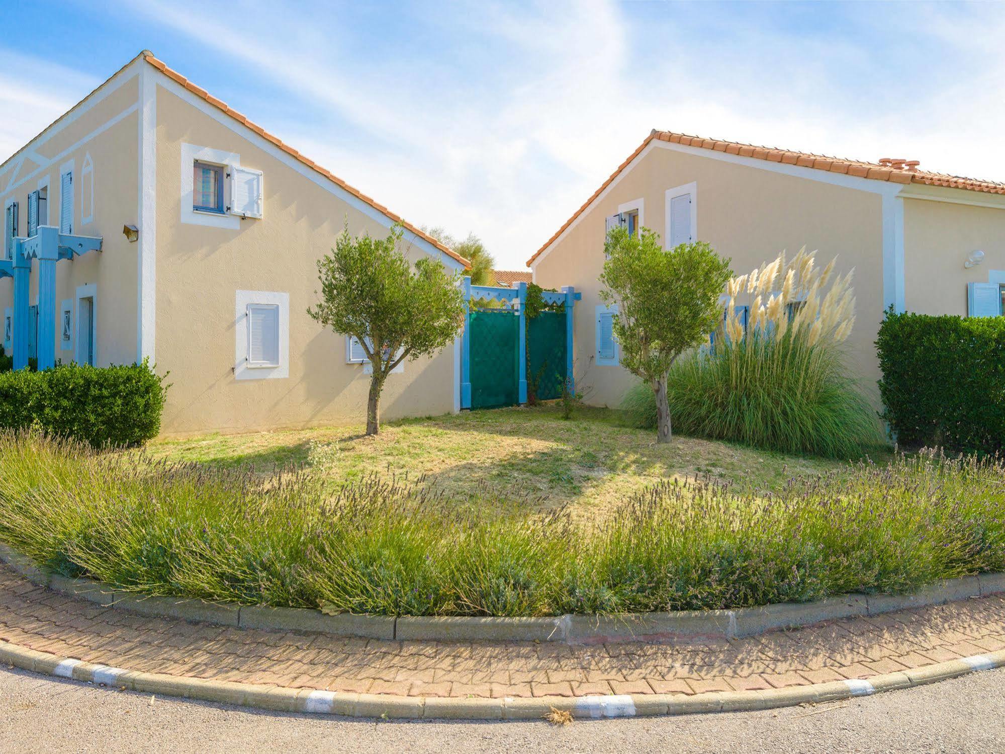Apartahotel Lagrange Le Scarlett Et Les Soleillades 3*